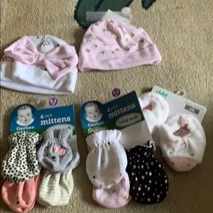 Accessories hats, mittens, slippers